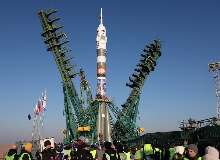 联盟号载人飞船准备发射
