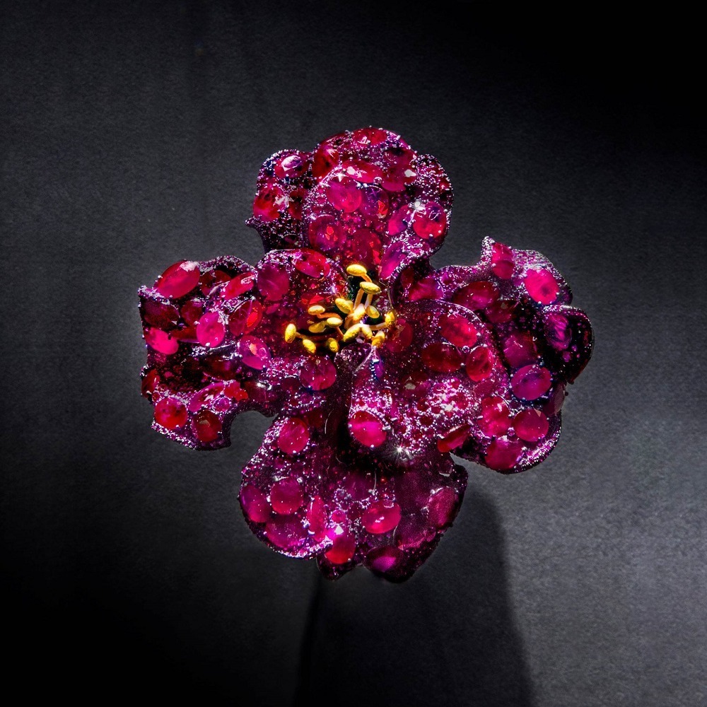 cindy chao the art jewel「红宝石牡丹胸针」艺术珠宝作品 | idaily