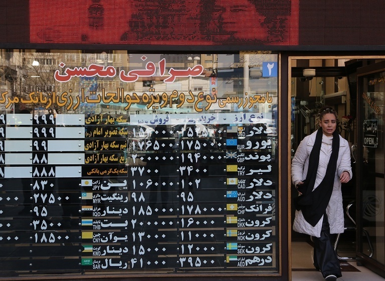 伊朗货币持续贬值