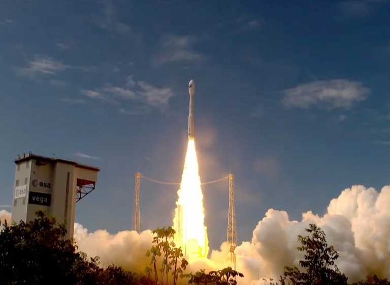 欧空局火箭发射韩国卫星