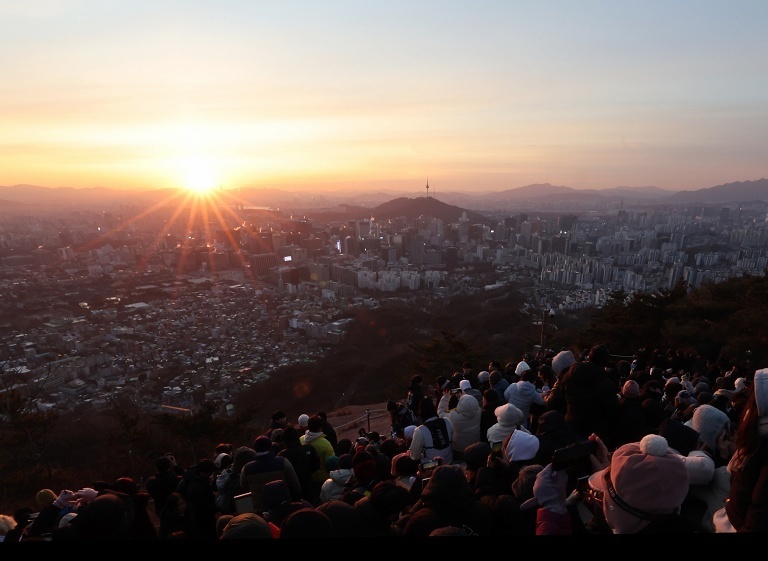 首尔仁王山新年日出