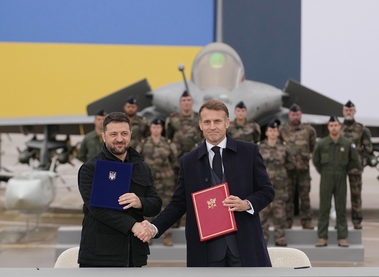 乌克兰订购法国阵风战机