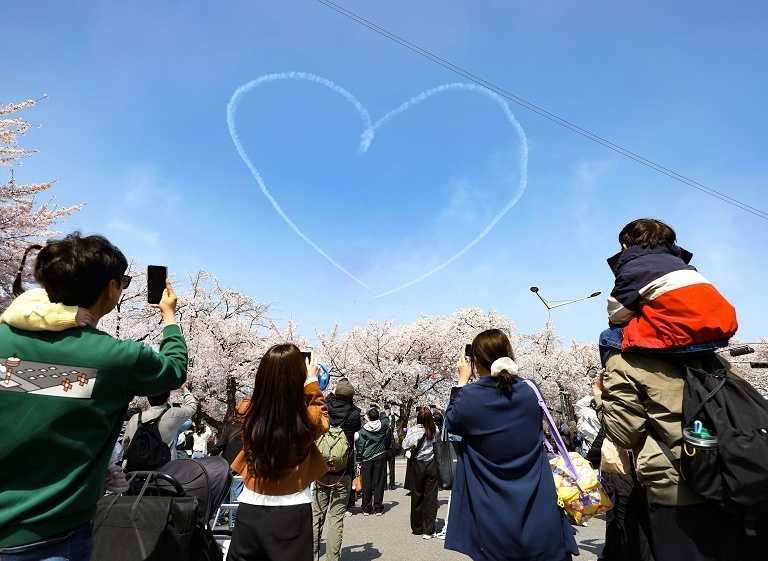 首尔汝矣岛春花节