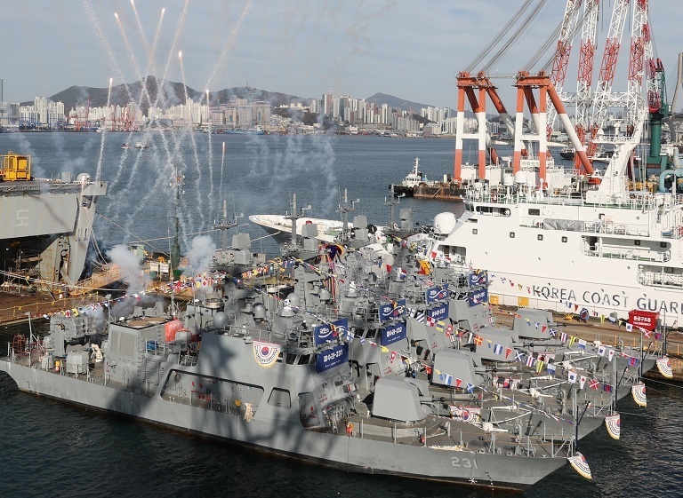 韩国海军新巡逻艇下水