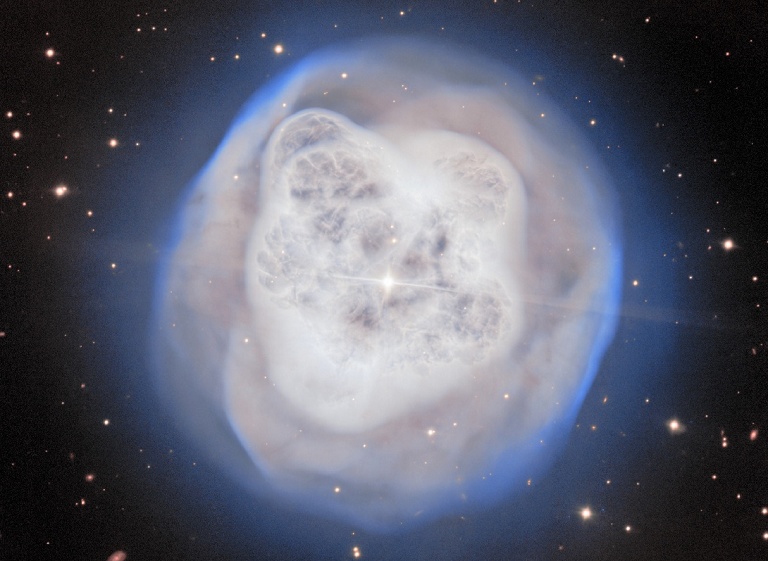 北双子座拍摄水晶球星云