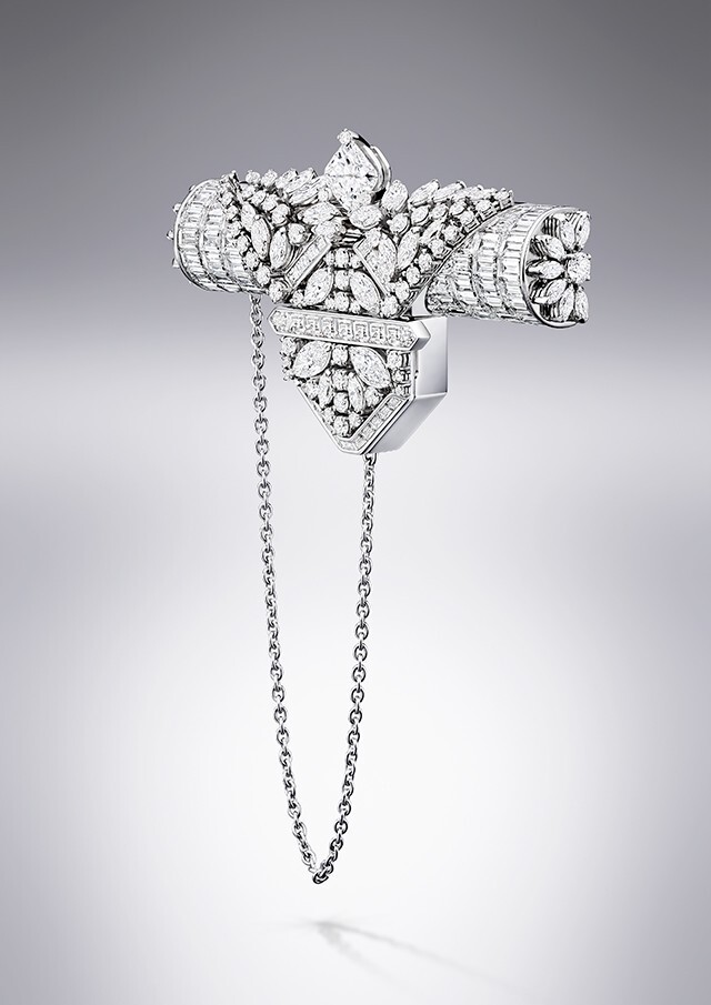 新表harrywinston推出myprecioustime隐秘胸针表