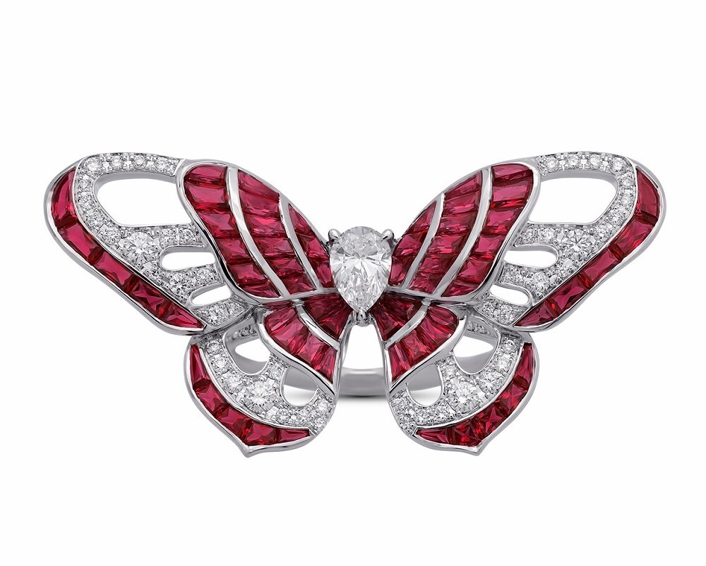 by stenzhorn蝴蝶翅膀镶嵌阶梯形红宝石,粉色蓝宝石和钻石,蝴蝶身体