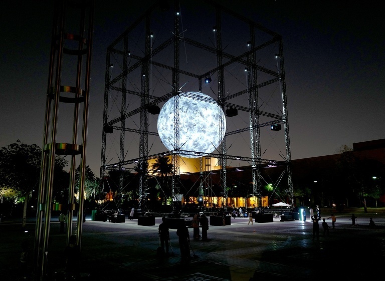 利雅得灯光艺术节开幕