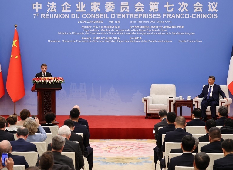 法国总统访问中国