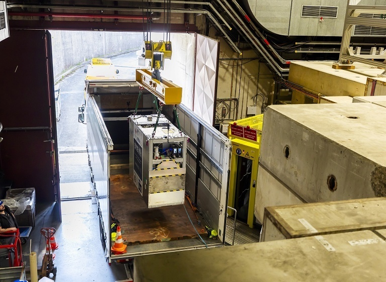 欧洲首次反物质公路运输