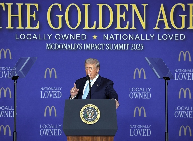 特朗普出席麦当劳峰会