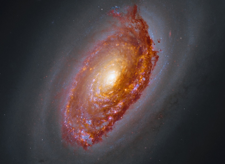 JWST观测 M64 黑眼星系
