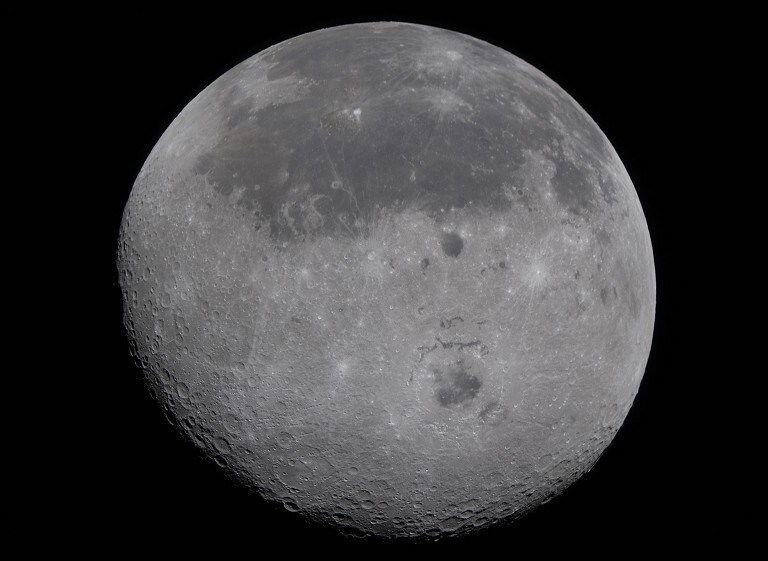 猎户座飞船飞掠近月点