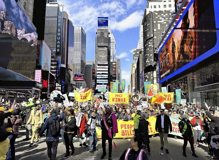 全美爆发「不要国王」抗议