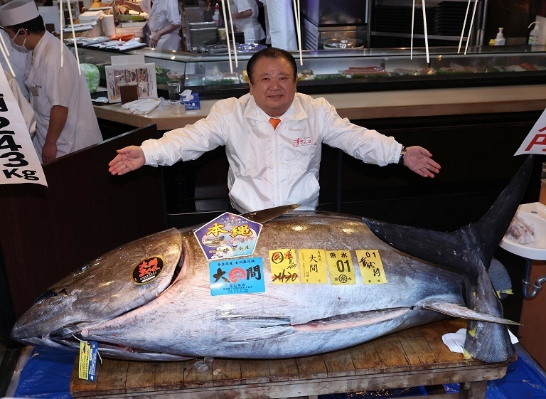 日本新年金枪鱼拍卖破纪录