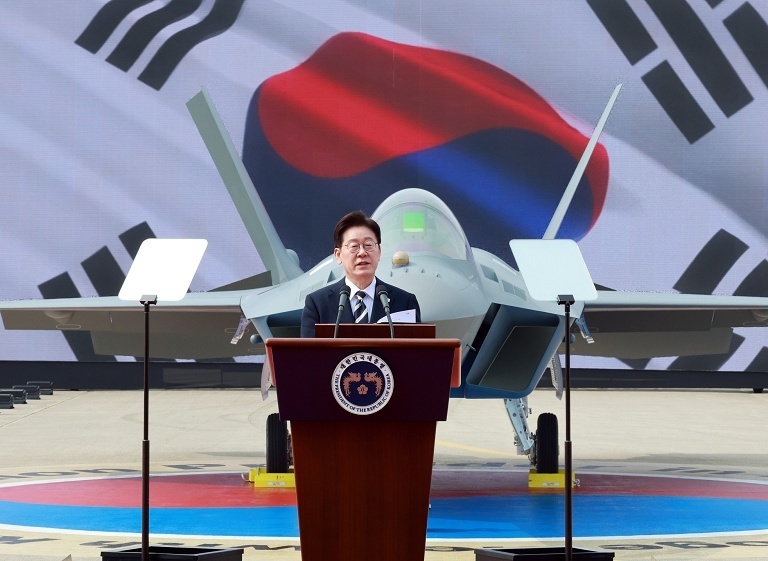 韩国首款国产超音速战机量产