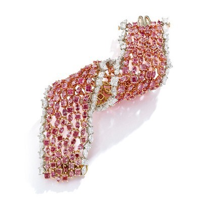 拍卖sothebys纽约珠宝秋拍755ct蓝钻verdura鸢尾花胸针红粉钻手链