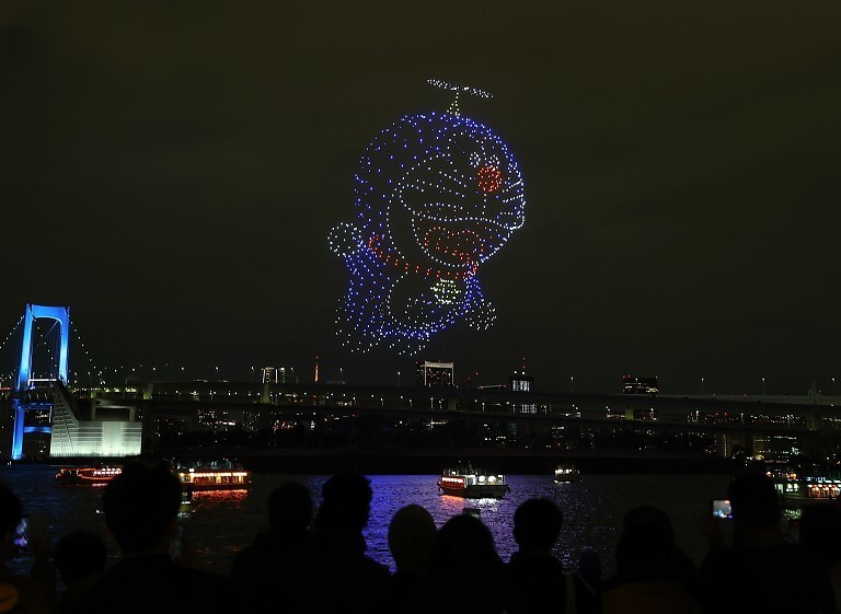 东京湾哆啦A梦无人机秀