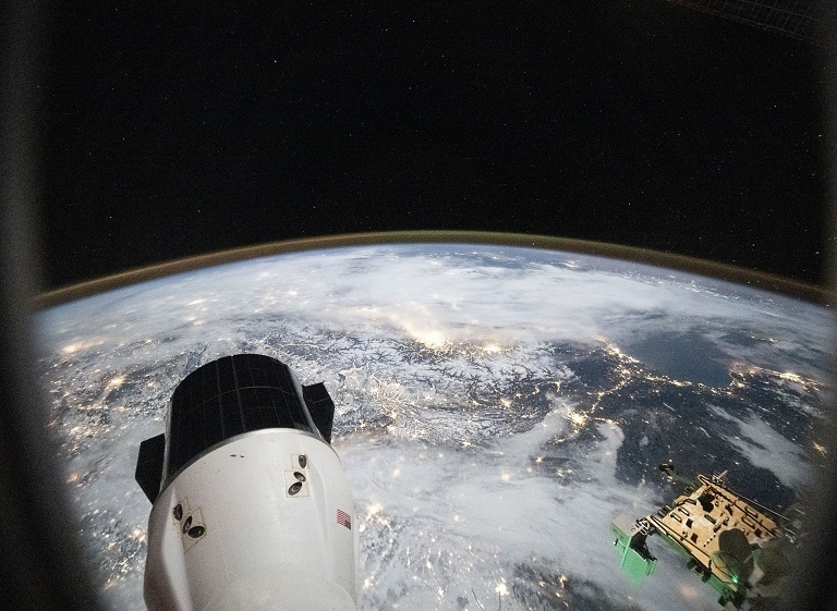 货运龙飞船准备返航