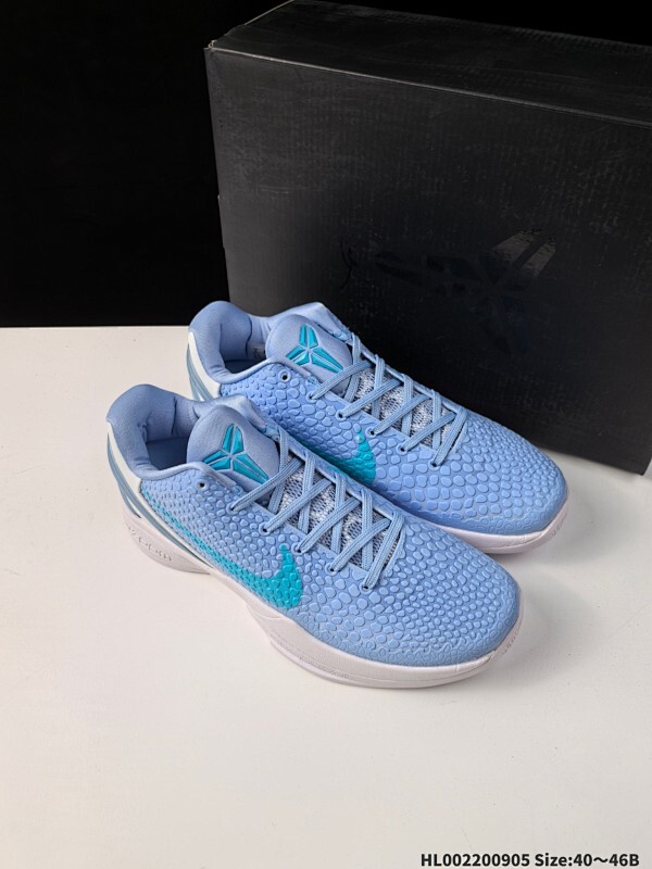 真碳版本 Nike Zoom Kobe 6 Protro "Blue" 耐克 科比6代 低帮 蓝色 圆头系带耐磨透气低邦篮球鞋 鞋身整体采用蓝色蛇纹鳞质感打底