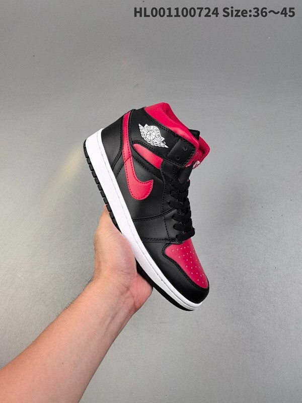 Air Jordan 1 Mid "Bred" 中帮 黑红脚趾 AJ1 乔丹1代 aj1 乔1 中邦 黑红脚趾 乔丹篮球鞋系列