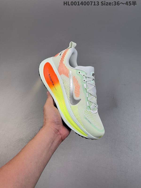 公司级 Nike Vomero 18 耐克 佛莫罗18代 低帮 绿橙色 时尚舒适防滑耐磨低邦休闲跑步鞋 整体采用工程网眼材质打造