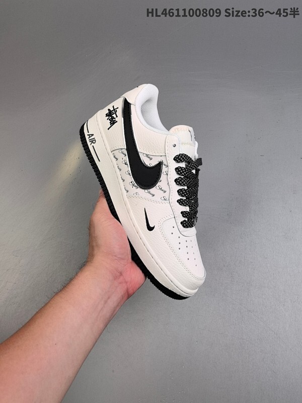 集合 真标✅耐克Nike AIR FORCE 1‘07 空军一号低帮百搭休闲运动板鞋。柔软、弹性十足的缓震性能和出色的中底设计