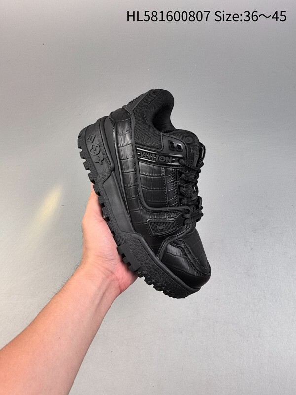 真标✅Louis Vuitton Trainer Sneaker Low 全新 LV 路易威登 休闲运动文化百搭板鞋