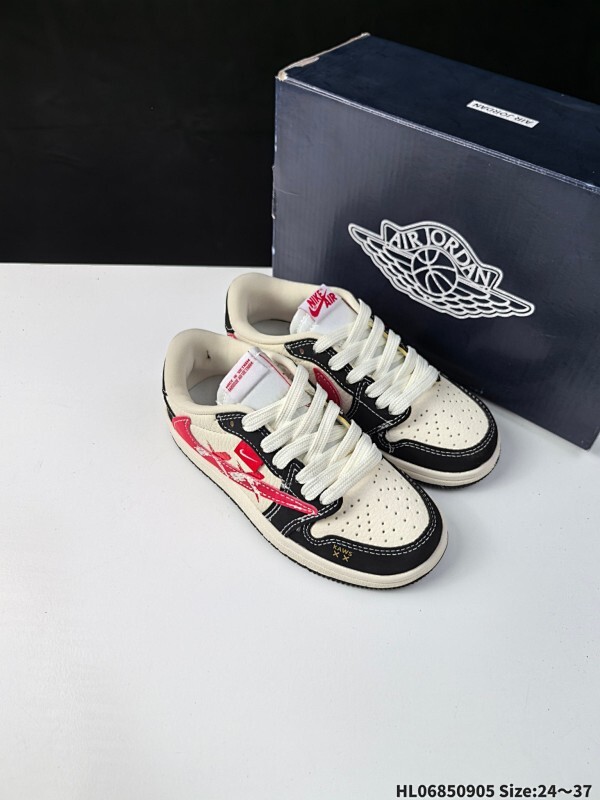 童鞋倒钩NK Fragment x Travis Scott x Air Jordan 1  AJ1 乔1 TS 藤原浩 三方联名倒钩 低帮文化篮球鞋