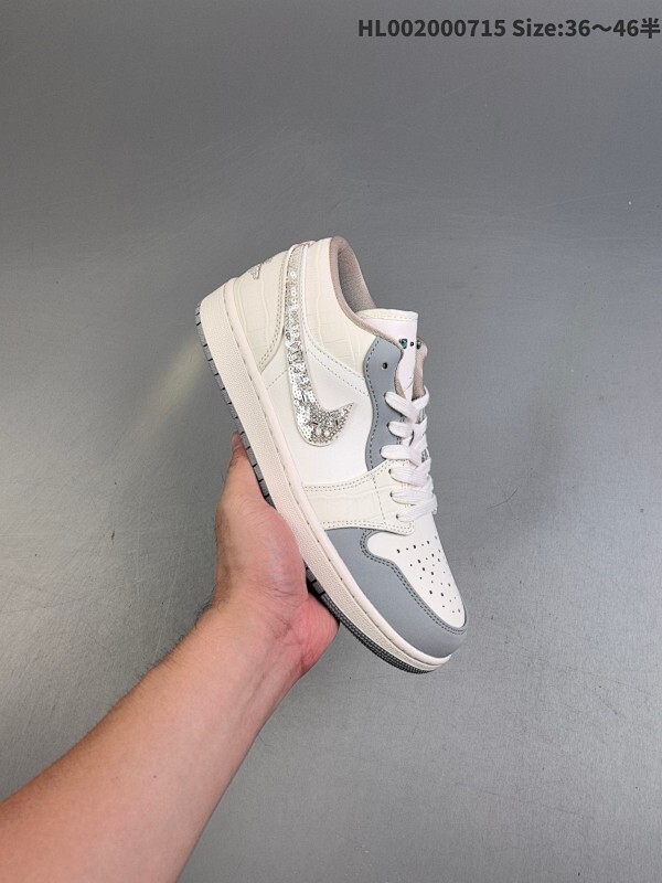 头层带半码 Air Jordan 1 Low "Soft Pearl" WMNS 低帮 浅珍珠白 AJ1 乔丹1代 aj1 乔1 低邦 浅烟灰色