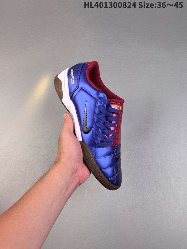 Nike Total 90 SP 舒适百搭防滑耐磨足球鞋 男女同款，外观经典，设计简约大气， 百搭又耐脏。