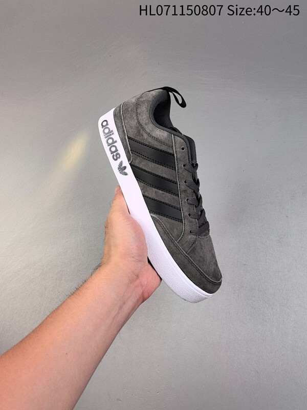 阿迪达斯ADIDAS EQT NEO系列全皮面冲孔透气校园风休闲板鞋