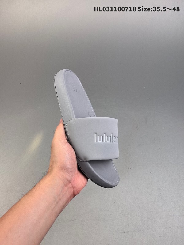公司级✅lululemon露露乐蒙 一字拖鞋男女同款家居户外穿厚底增高休闲百搭凉拖鞋！
