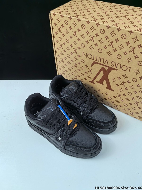 集合  真标✅Louis Vuitton Trainer Sneaker Low 全新 LV 路易威登 休闲运动文化百搭板鞋
