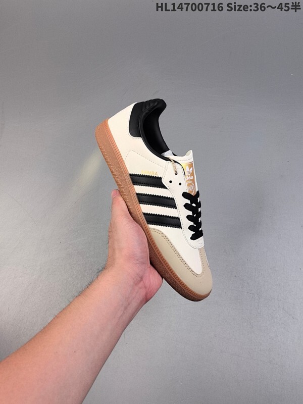 真标✅耐克Nike AIR FORCE 1‘07空军一号低帮百搭休闲运动板鞋。柔软、弹性十足的缓震性能和出色的中底设计