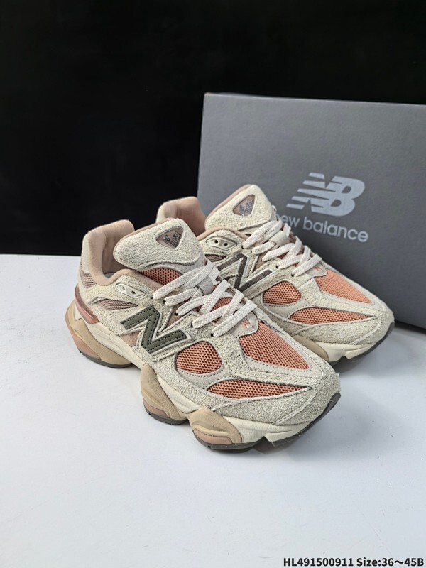 New Balance NB 9060 复古单品 鞋款灵感源自设计师本人对夏日的怀日回忆。鞋面大身由空间双格及磨砂鞋面拼接而生