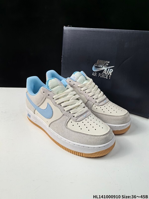 集合  耐克Nike Air Force 1 Low  空军一号低帮百搭休闲运动板鞋。柔软、弹性十足的缓震性能和出色的中底设计，