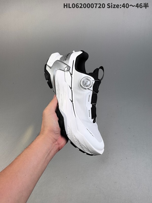 集合  KAILAS FUGA DU BOA 凯乐石 大坡王越野机能跑鞋鞋面主体部分采用网状薄翼材质中底是大坡王最具特色的山