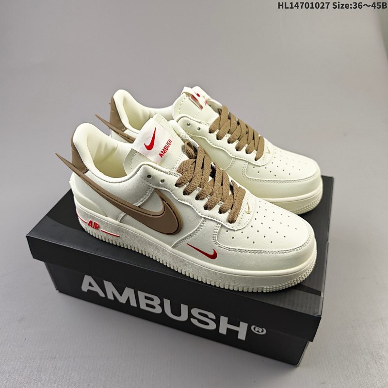 集合70 公司级✅Ambush x Nk Air Force 1‘07 Low ”Phantom“ 联名款 空军一号低帮休闲板鞋 #鞋款鞋身以及内衬均采用了纯色皮革打造，标志性的超大Swoosh依