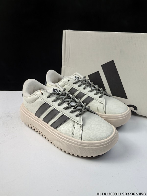 阿迪达斯Adidas GRAND COURT PLATFORM M 网球风厚底增高运动鞋 这款adidas经典运动鞋，感受网球运动的激情活力