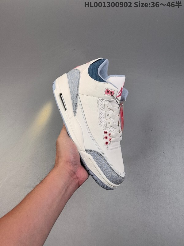 Air Jordan 3 Retro "White And Cobalt Bliss" 钴宝蓝 AJ3 乔丹3代 aj3 乔3 冰蓝粉 乔丹篮球鞋系列 鞋身以纯净的白色皮革为基底