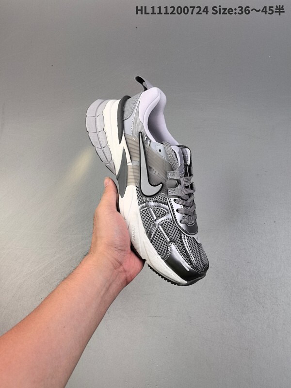 集合  NIKE V2K Runtekk 黄白 减震防滑复古低帮跑步鞋 材质上使用大面积网眼 皮革 TPU 组成  支撑和透气性肯定不错