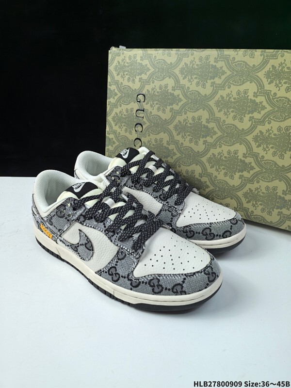 特价 NIKE DUNK SB LOW 全新配色  定制Dunk SB顾名思义，具有经典的Dunk血缘，又注入了更多的时尚元素