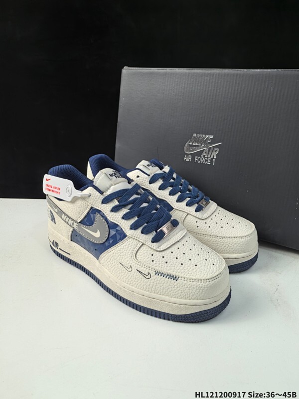 公司级✅耐克Nike AIR FORCE 1’07空军一号低帮百搭休闲运动板鞋。柔软、弹性十足的缓震性能和出色的中底设计