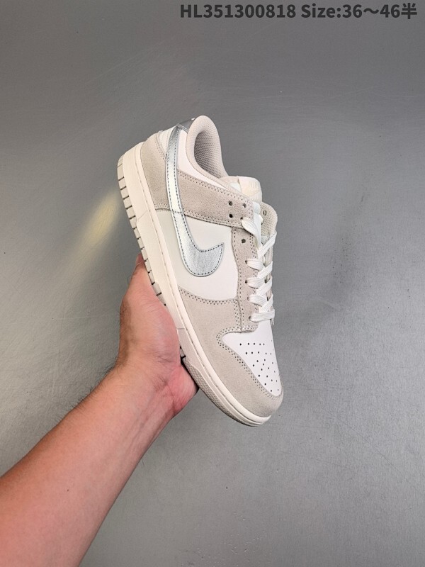 NIKE DUNK SB LOW 全新配色  SB顾名思义，具有经典的Dunk血缘，又注入了更多的时尚元素