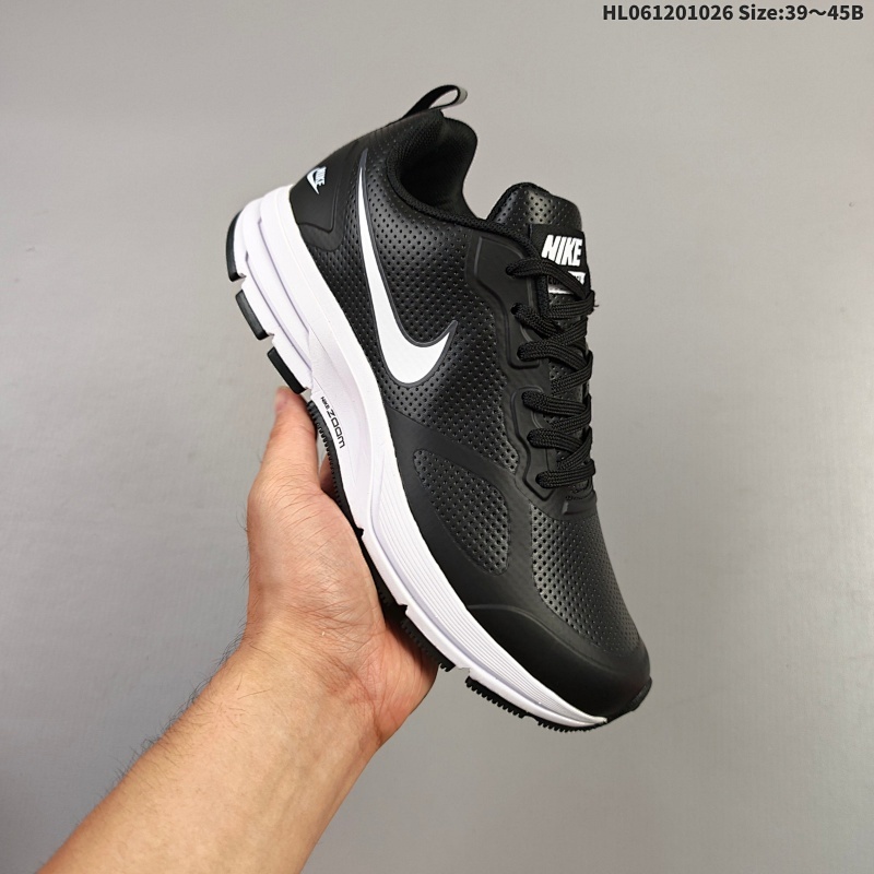 集合120 耐克Nike Zoom Pegasus 26X 登月透气缓震疾速跑鞋。在鞋底部分，搭载全掌型ZOOM AIR配置，锐意革新缓震系统，缔造平稳顺畅的自然步履体验。 货号：806219