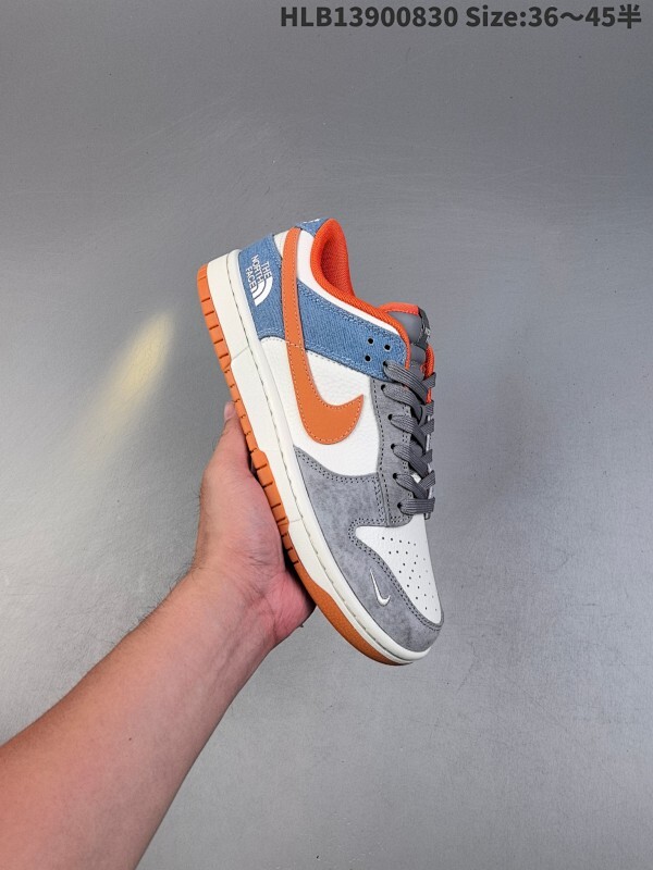 特价  耐克 Nike Dunk Low Retro 运动鞋 2025年新款 经典复古板鞋。作为 80 年代经典篮球鞋款