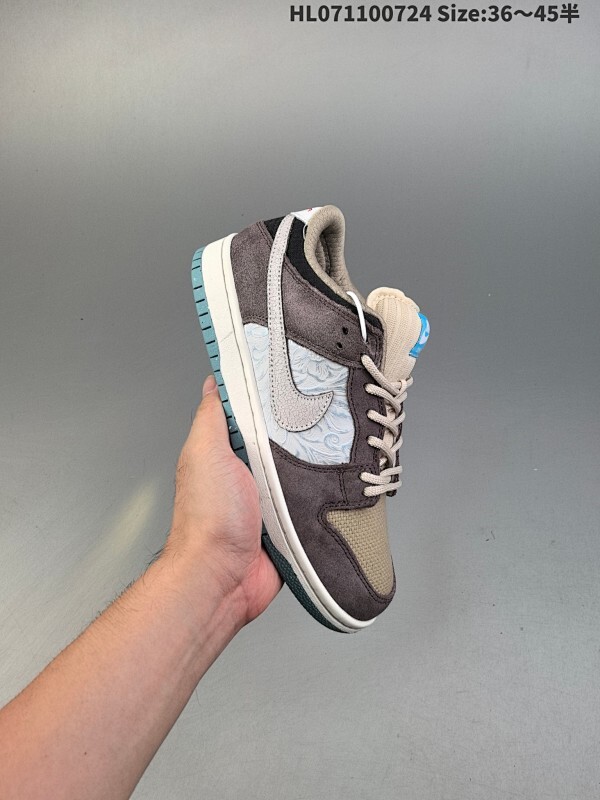 集合 NIKE DUNK SB LOW 全新配色 小米su7联名 定制Dunk SB顾名思义，具有经典的Dunk血缘，又注入了更多的时尚元素。相较于普通的Dunk滑板鞋