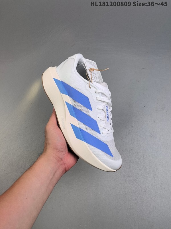 Adidas/阿迪达斯 男女鞋真标半码制，升级原楦原纸版开发，采用轻质单向弹性梭织鞋面材质