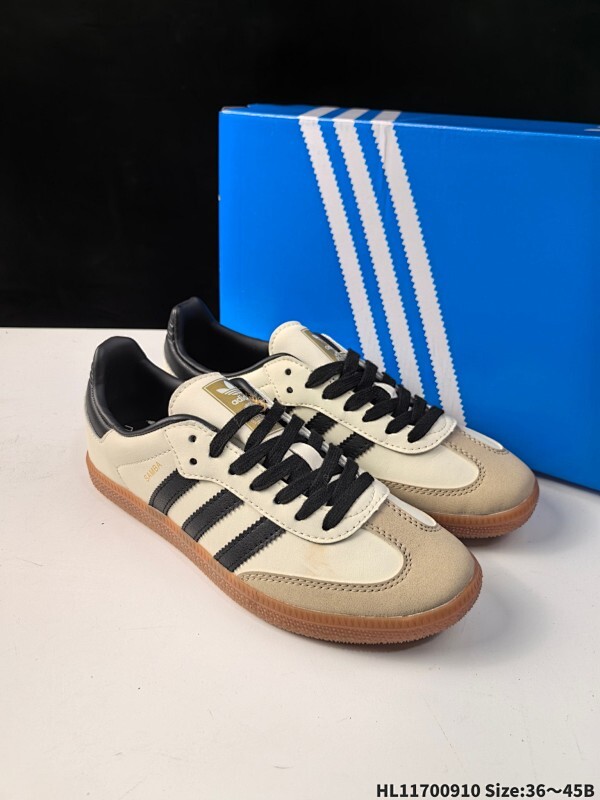 集合  Adidas Samba OG 复古桑巴板鞋  这款桑巴鞋展示了高质量的工艺  带有装饰的超锁缝制和无缝的手感 柔软